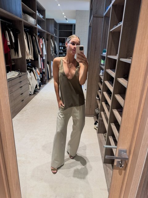 claireholt_20260411_002.jpg